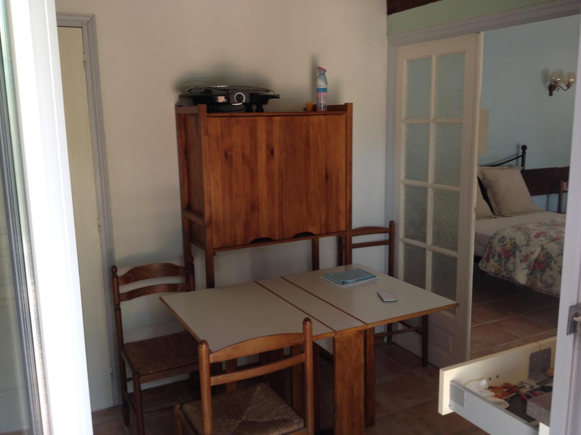 Domaine De La Marseillaise Apartamento La Crau Quarto foto