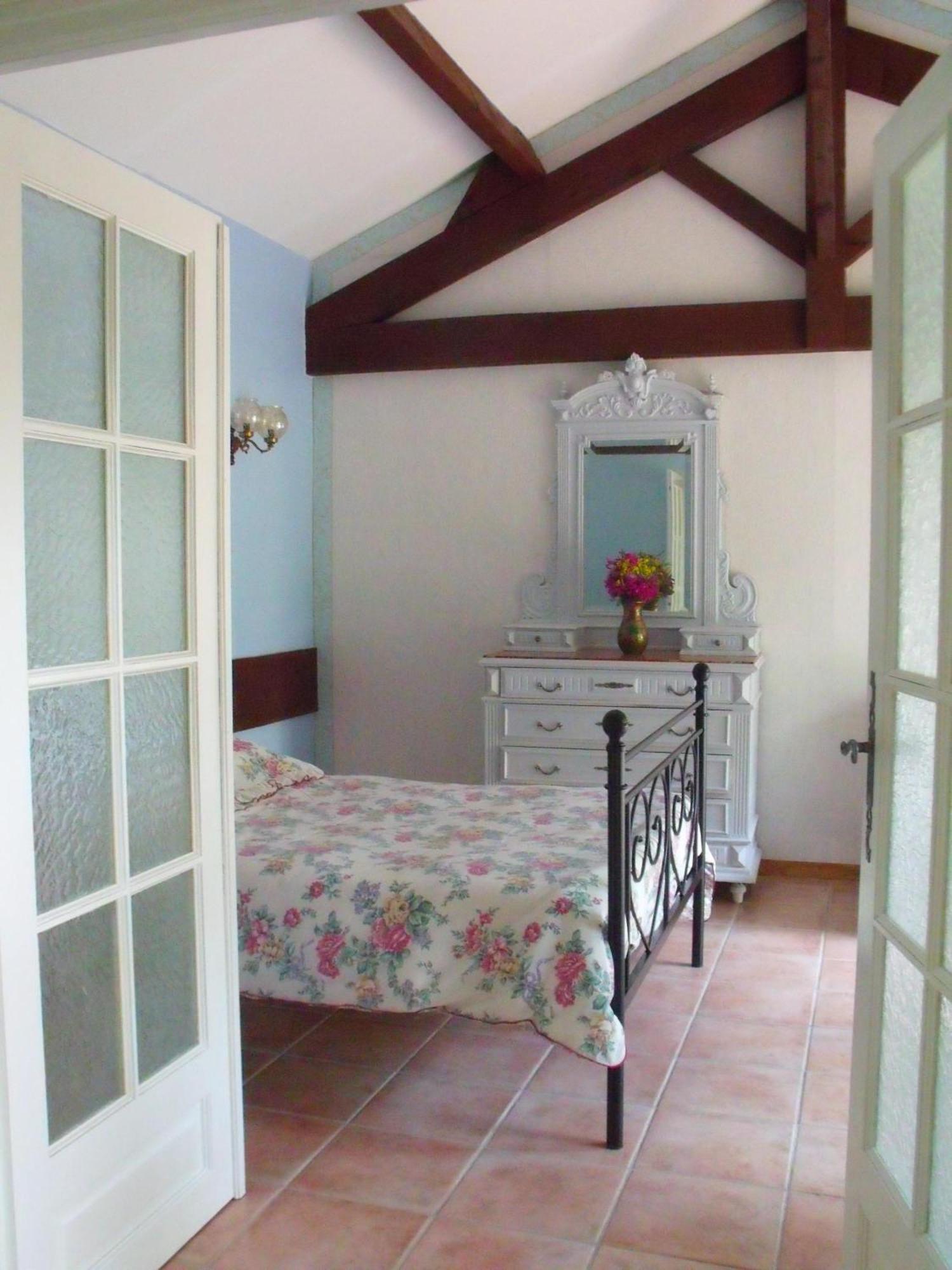 Domaine De La Marseillaise Apartamento La Crau Quarto foto