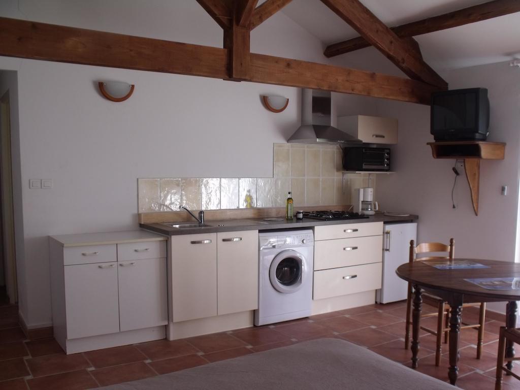 Domaine De La Marseillaise Apartamento La Crau Quarto foto